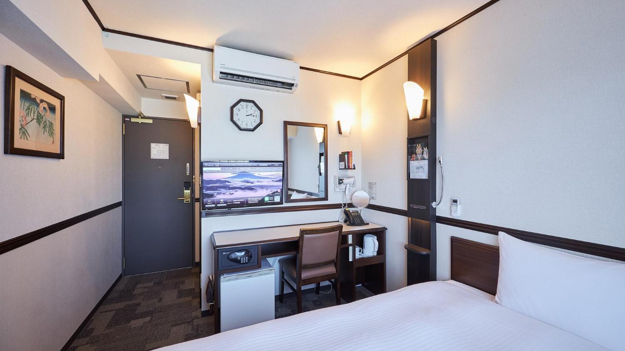 Toyoko Inn Tsu Eki Nishi Guchi Exteriér fotografie